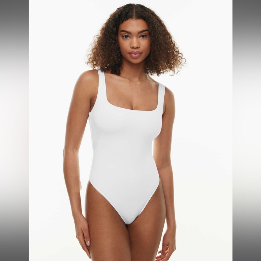 Aritzia Contour Square Neck Tank Bodysuit